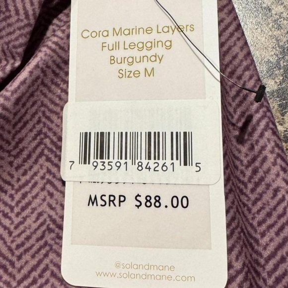 NWOT SOL & MANE Cora Marine Layers Full Legging Burgandy Size SMALL - Picture 3 of 3